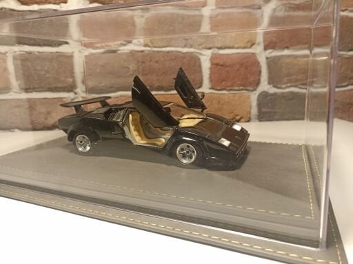 1/24 ÖLÇEK PLEKSİ KUTU