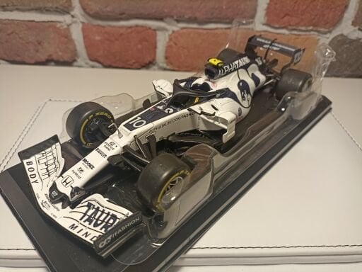 1/24 FORMULA 1