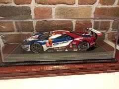 1/18 ÖLÇEKLİ DERİ TABANLI PLEKSİ SERGİ KUTUSU..