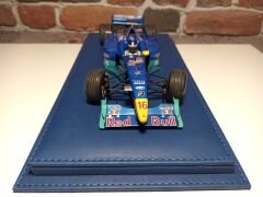 1/18 ÖLÇEKLİ MODELLER İÇİN,DERİ TABANLI PLEKSİ KUTU.CASE