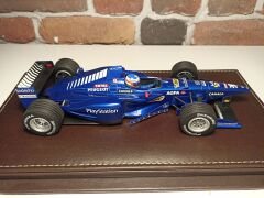 1/18 ÖLÇEK MODELLER İÇİN,DERİ TABANLI PLEKSİ KUTU..CASE