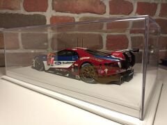 METAL MODELLER İÇİN,DERİ TABANLI 1/18 ÖLÇEK PLEKSİ KUTU.CASE.