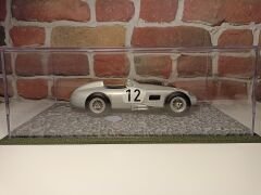 1/18 ÖLÇEKLİ MODELLER İÇİN,'YOL DESENLİ' PLEKSİ KUTU.CASE