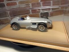 1/18 ÖLÇEK PLEKSİ SERGİ KUTUSU.CASE