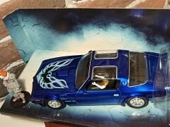 JADA TOYS 1/24 ÖLÇEK.. PENNYWISE & HENRY BOWER'S.PONTİAC FIREBIRD.