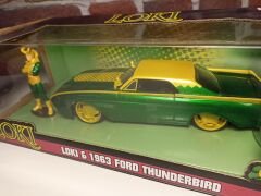 JADA TOYS 1/24 LOKİ & 1963 FORD.