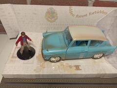 JADA TOYS 1/24 HARRY POTTER & 1959 FORD ANGELIA