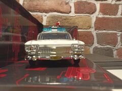 JADA TOYS 1/24 GHOSTBUSTERS ECTO-1.. BEYAZ RENK