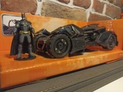 JADA TOYS 1/24 BATMAN ARKHAM KNIGHT