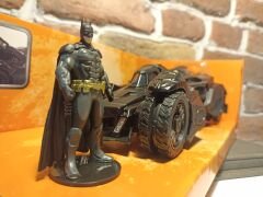 JADA TOYS 1/24 BATMAN ARKHAM KNIGHT