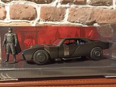 JADA TOYS 1/18 BATMAN & BATMOBİLE