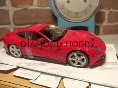 BURAGO 1/24 FERRARİ F12 BERLİNETTA