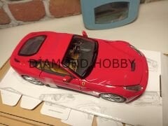 BURAGO 1/24 FERRARİ F12 BERLİNETTA