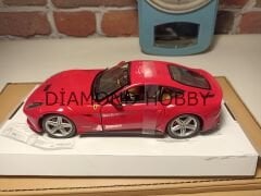 BURAGO 1/24 FERRARİ F12 BERLİNETTA