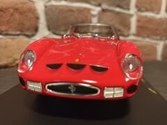 BURAGO 1/24 FERRARİ 250 GTO-1962