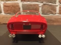 BURAGO 1/24 FERRARİ 250 GTO-1962
