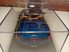 BURAGO 1/24 FERRARİ 458 Spider-2011