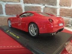 BURAGO 1/24 FERRARİ 599 GTB Fiorano