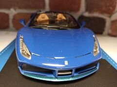 BURAGO 1/24 FERRARİ 488 Spider