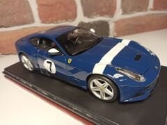 BURAGO 1/24 FERRARİ F12 BERLİNETTA NO7