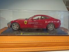 BURAGO 1/24 FERRARİ 612 Scalietti China