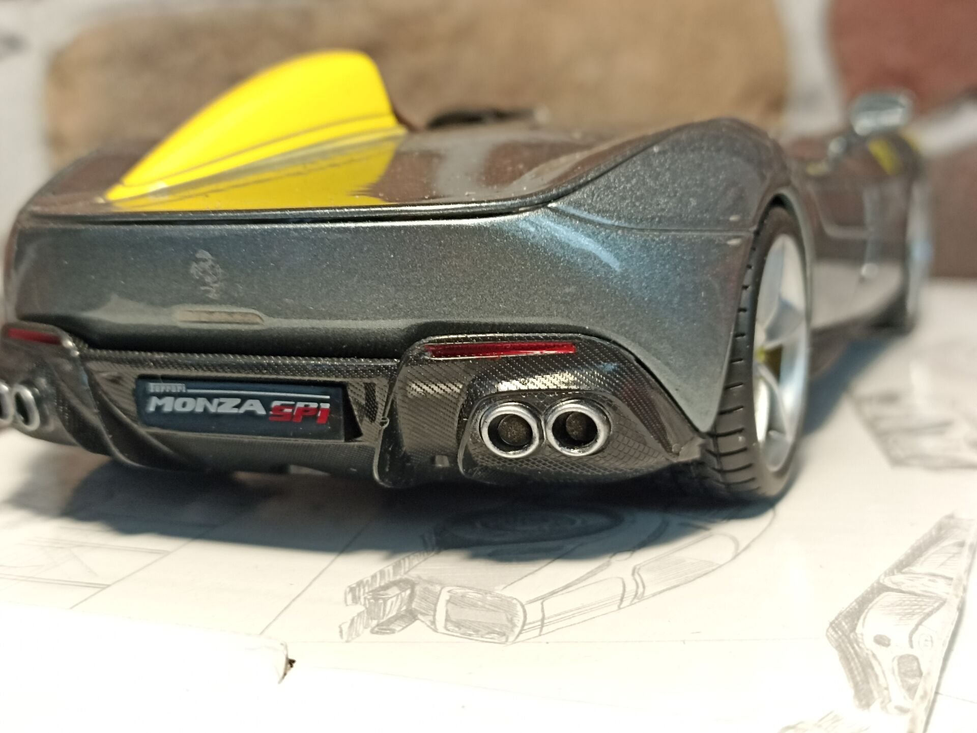 BURAGO 1/24 FERRARİ MONZA SP1
