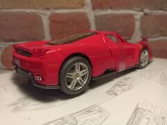 BURAGO 1/24 FERRARİ ENZO