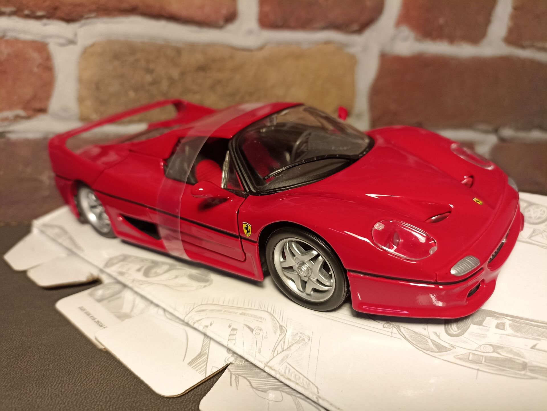 BURAGO 1/24 FERRARİ F50