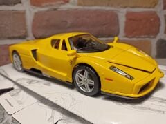 BURAGO 1/24 FERRARİ ENZO SARI