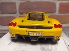 BURAGO 1/24 FERRARİ ENZO SARI