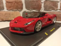 BURAGO 1/24 FERRARİ LA FERRARİ -2013
