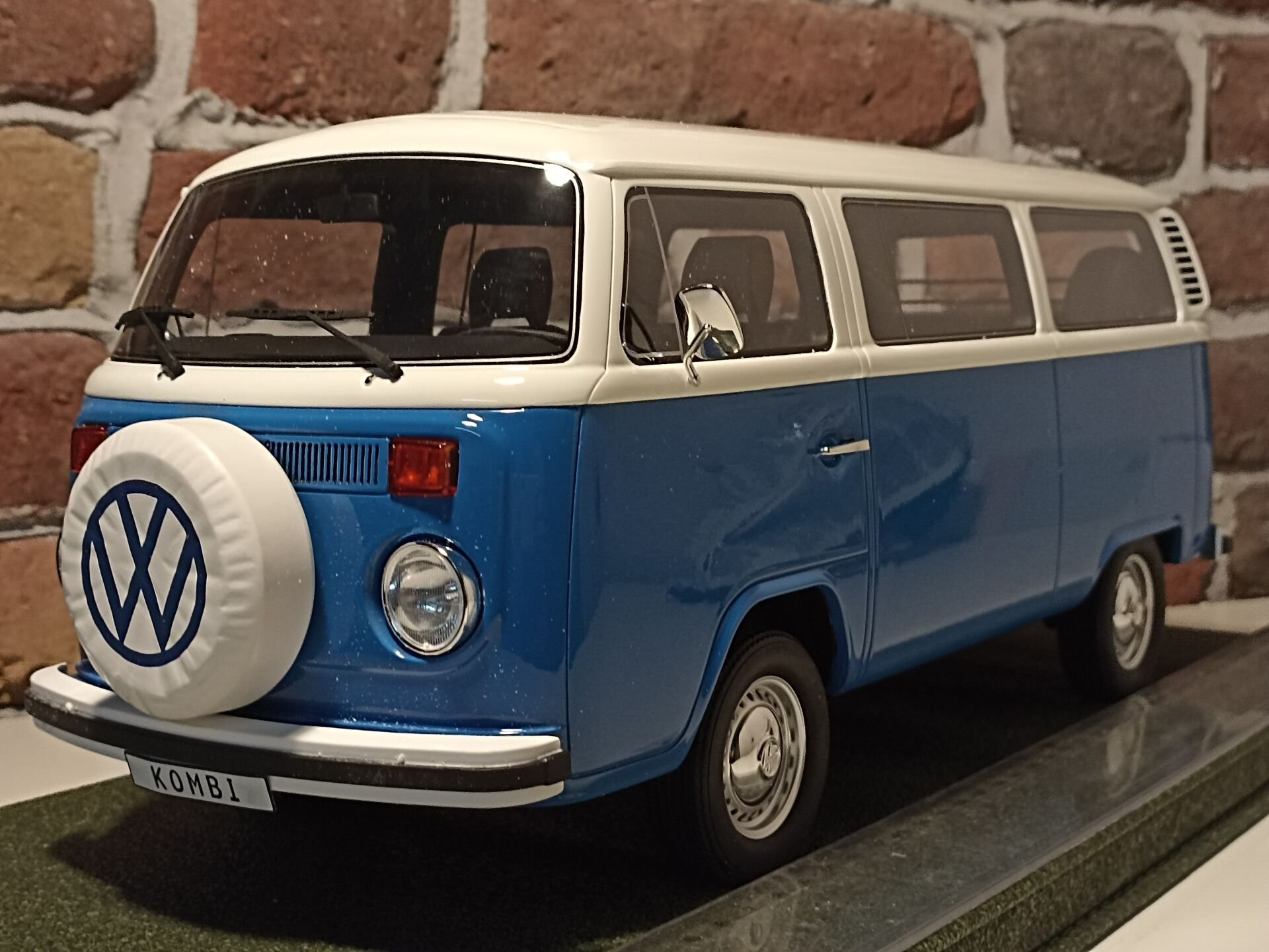 OTTO 1/12 VOLKSWAGEN KOMBİ