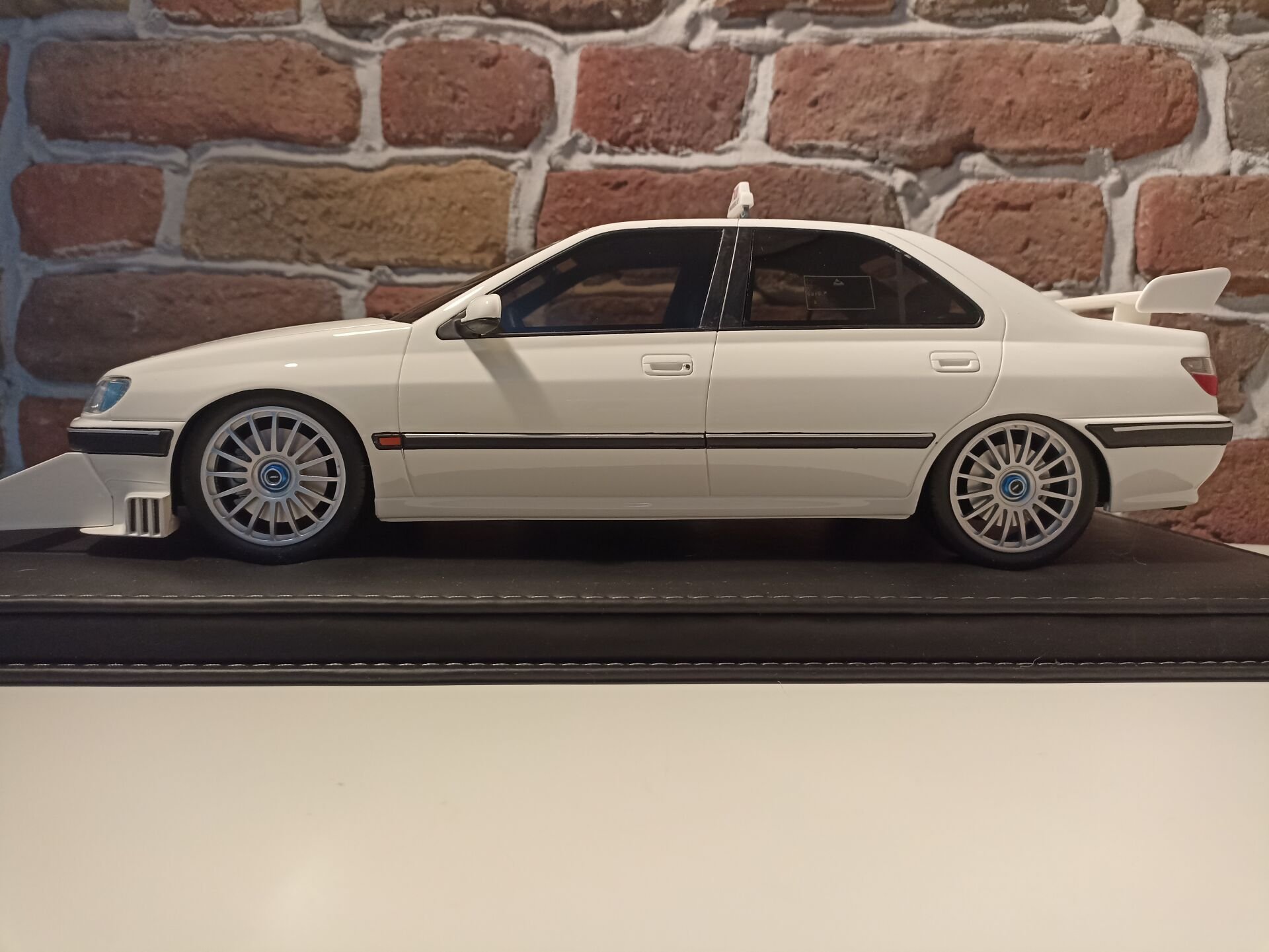 OTTO 1/12 PEUGEOT TAXİ