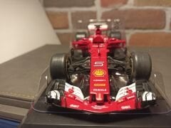 PREMİUM COLLECTİBLES FORMULA 1   FERRARİ