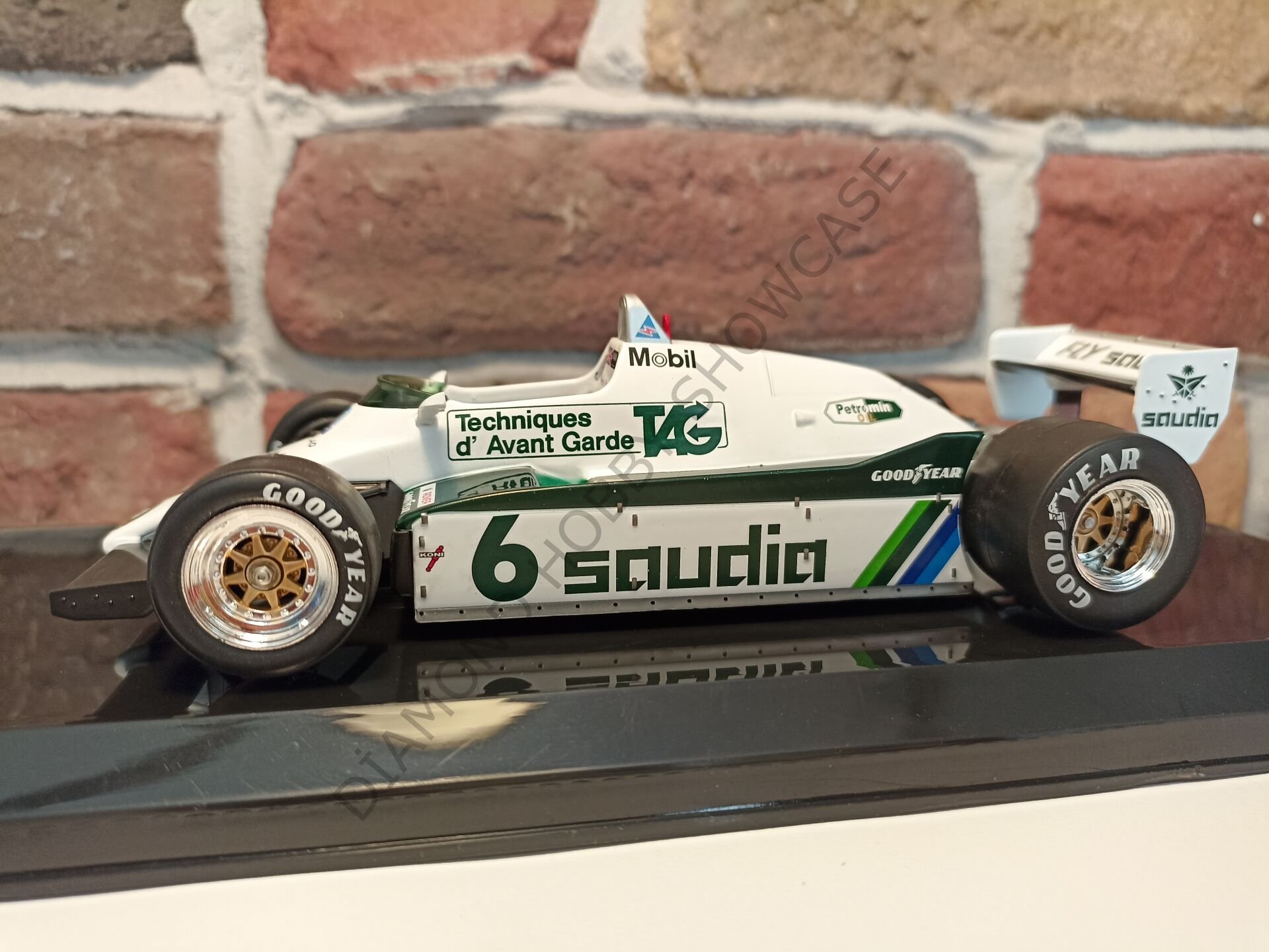 PREMİUM COLLECTİBLES FORMULA 1   WILLIAMS FW08
