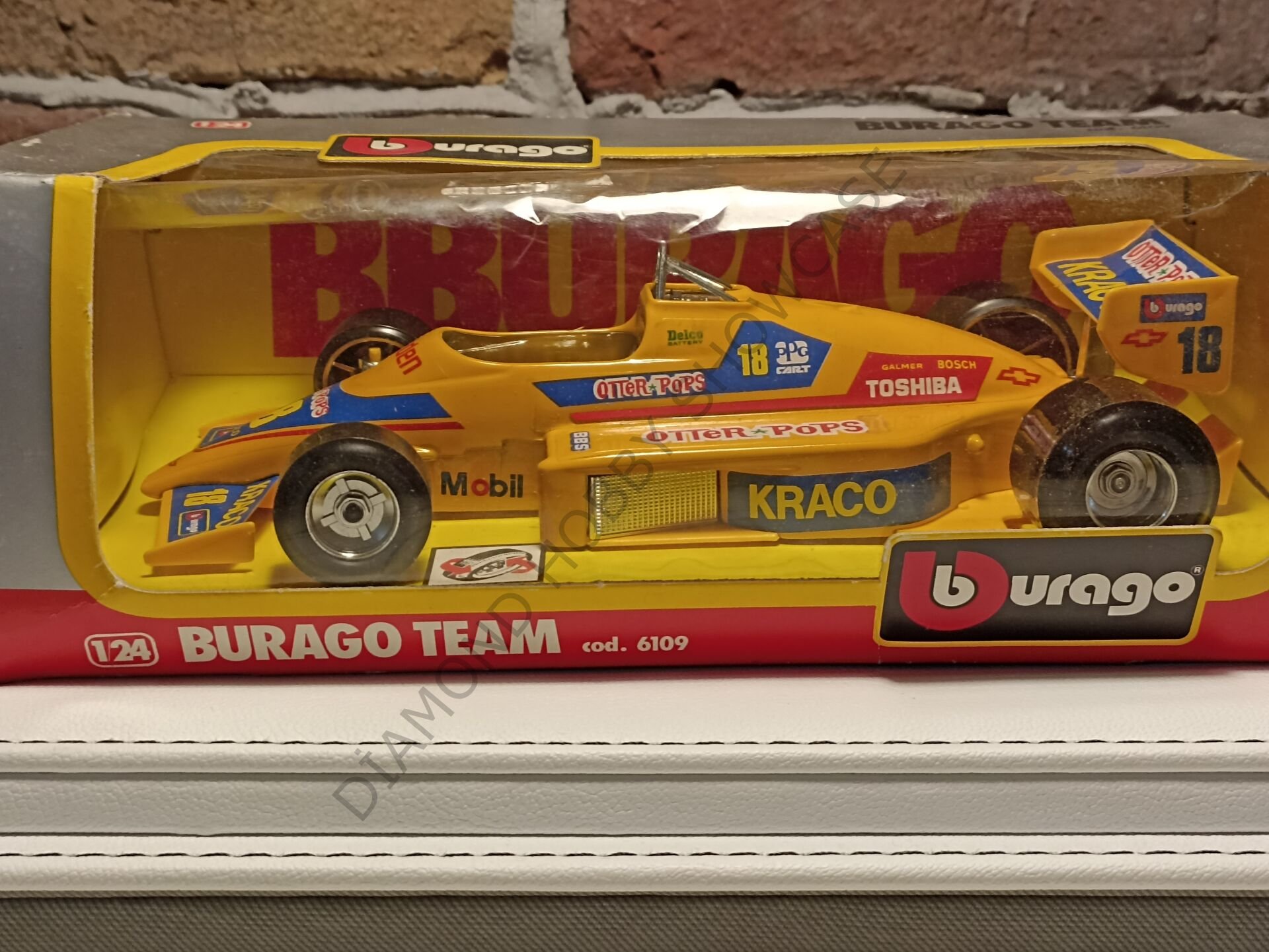 BURAGO 1/24 FORMULA 1 BURAGO TEAM