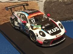 İXO 1/43  PORSCHE 911 GT3 R  NO17