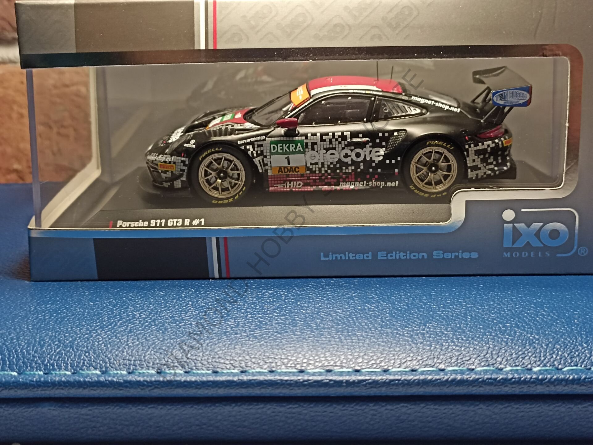 İXO 1/43  PORSCHE 911 GT3 R  NO1