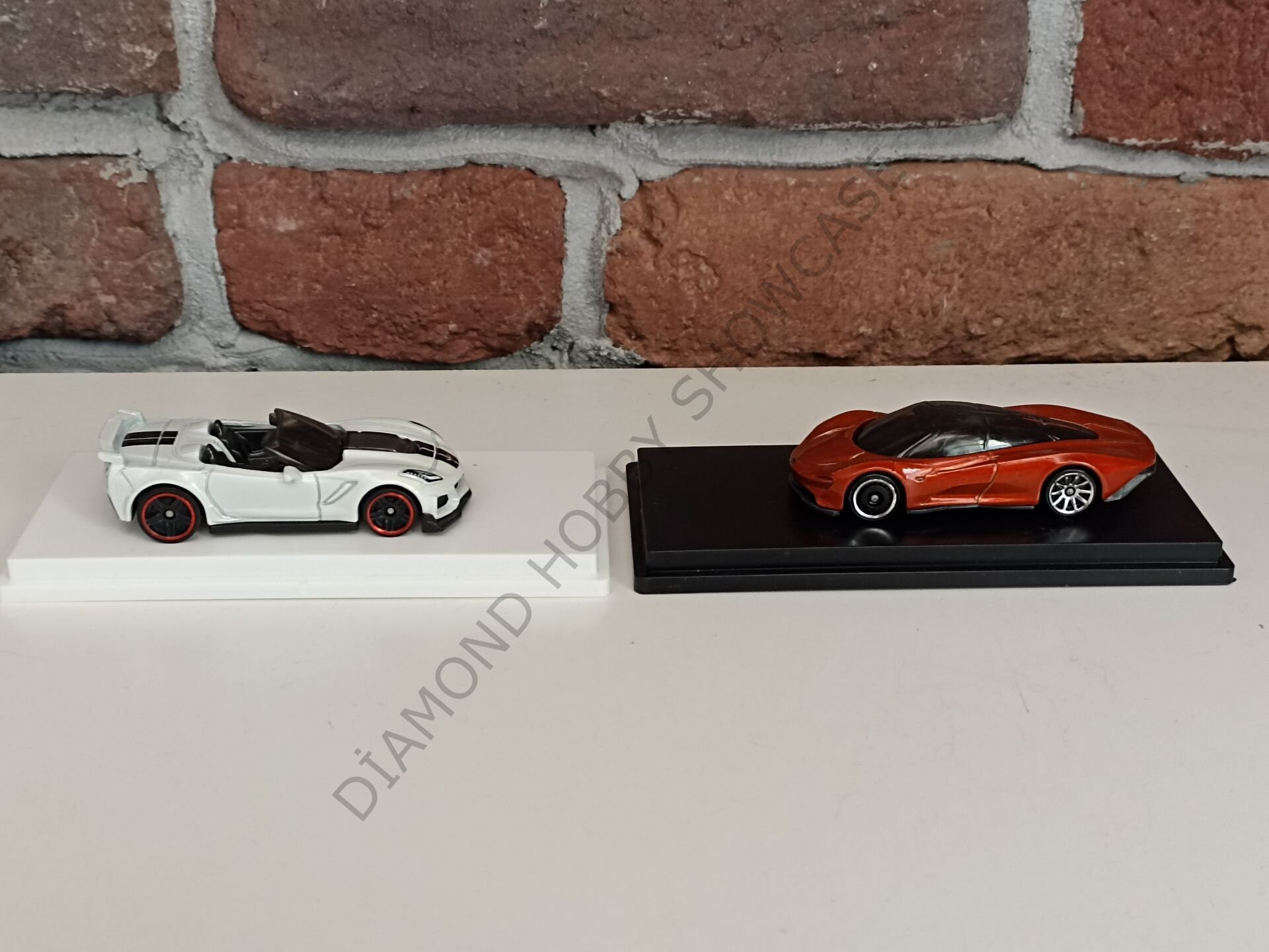 DİAMOND HOBBY SHOWCASE 1/64 PLEKSİ KUTU (İNNO64)