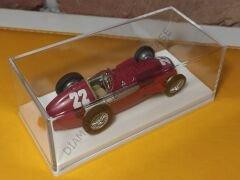 DİAMOND HOBBY SHOWCASE 1/64 PLEKSİ KUTU (İNNO64)