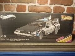 HOTWHEELS ELİTE 1/18 ÖLÇEK -TIME MACHINE-ZAMAN MAKİNASI FİLM ARABASI