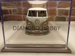 PLEKSİ SERGİ KUTUSU.. 1/18 ÖLÇEK DERİ TABANLI