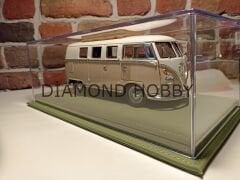 PLEKSİ SERGİ KUTUSU.. 1/18 ÖLÇEK DERİ TABANLI