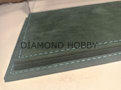 PLEKSİ SERGİ KUTUSU.. 1/18 ÖLÇEK DERİ TABANL