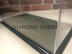 PLEKSİ SERGİ KUTUSU.. 1/18 ÖLÇEK DERİ TABANL