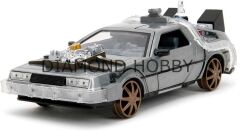 JADA TOYS 1/24.. BACK TO THE FUTURE PART 3 DELOREAN ..
