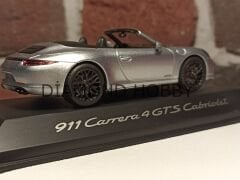 MİNİCHAMPS 1/43 MİNİ PORSCHE 911 CARRERA 4 GTS CABRİOLET