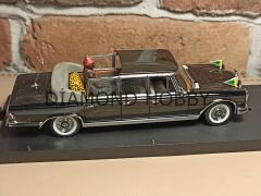 VİTESSE 1/43 MERCEDES 600 AFRİKA KİNG MAKAM ARACI 2. EL)