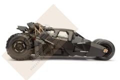 JADA TOYS 1/24 ÖLÇEK  THE DARK KNIGHT BATMOBİLE & BATMAN