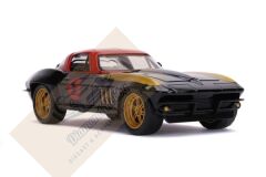 JADA TOYS 1/24 MARVEL AVENGERS BLACK WIDOW & 1966 CHEVY CORVETTE